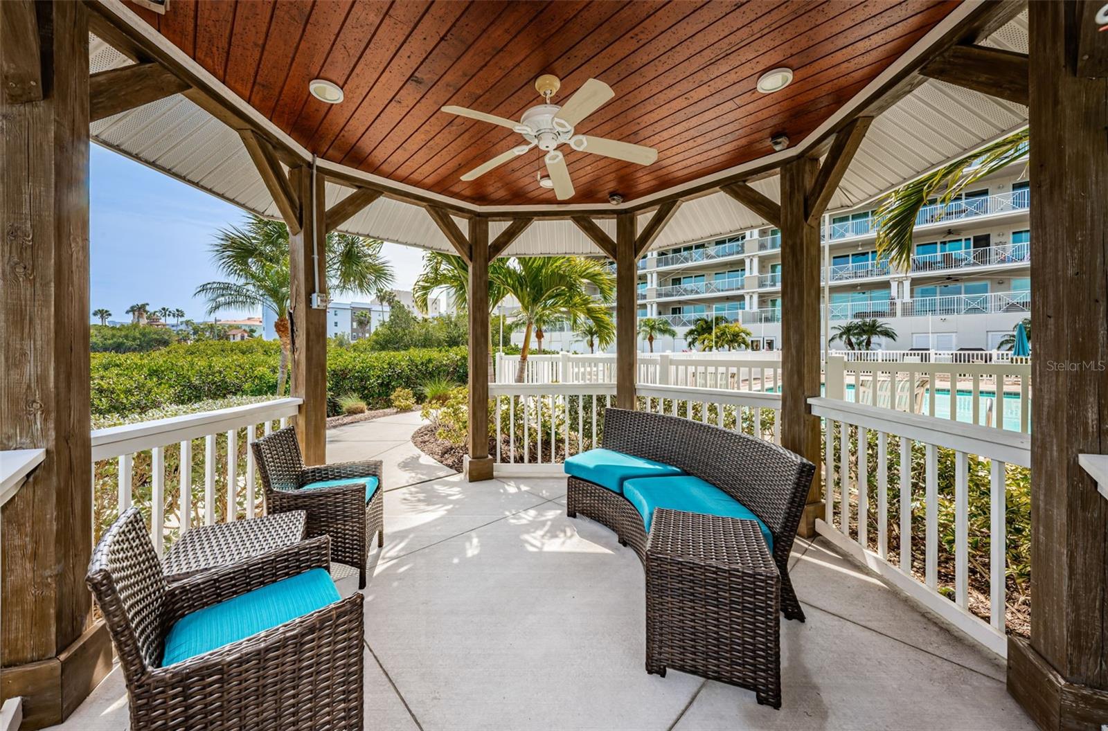 DOLPHIN KEY CONDO - Residential