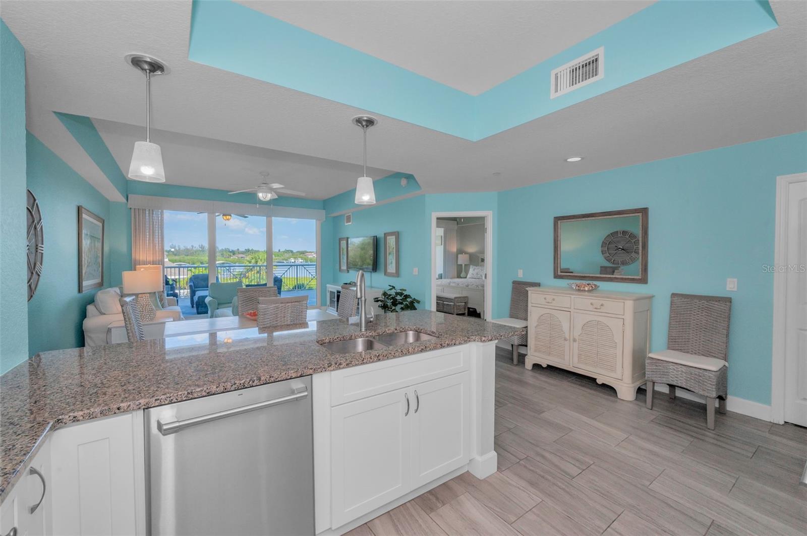 DOLPHIN KEY CONDO - Residential