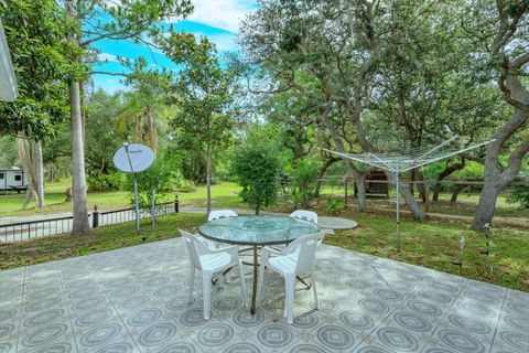 Tiny photo for 17249 Holly Court, Umatilla, FL 32784 (MLS # O6415006)