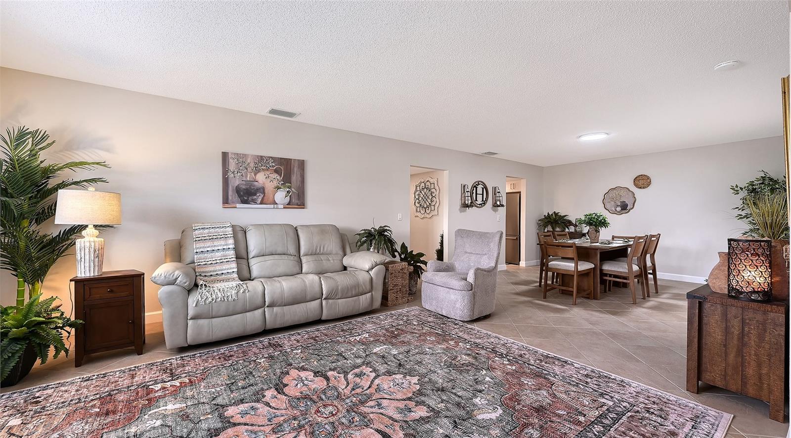 GLEN OAKS RIDGE VILLAS 1 - Residential