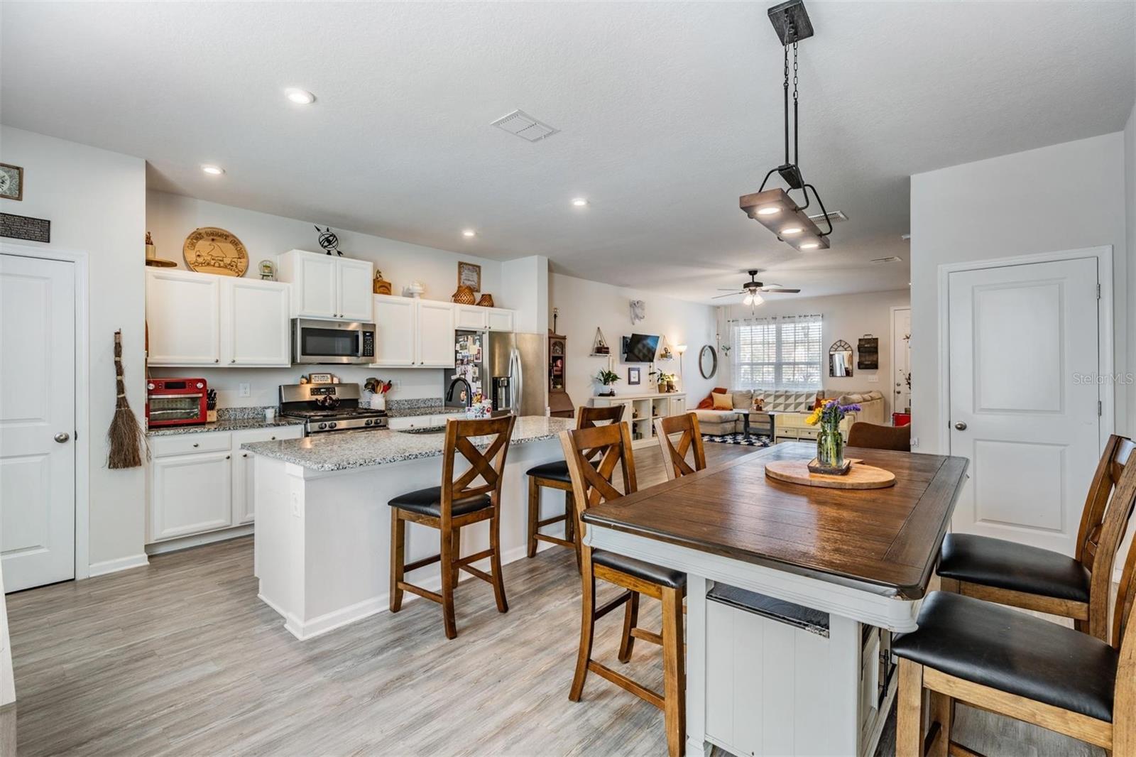 15068 CARAVAN AVENUE