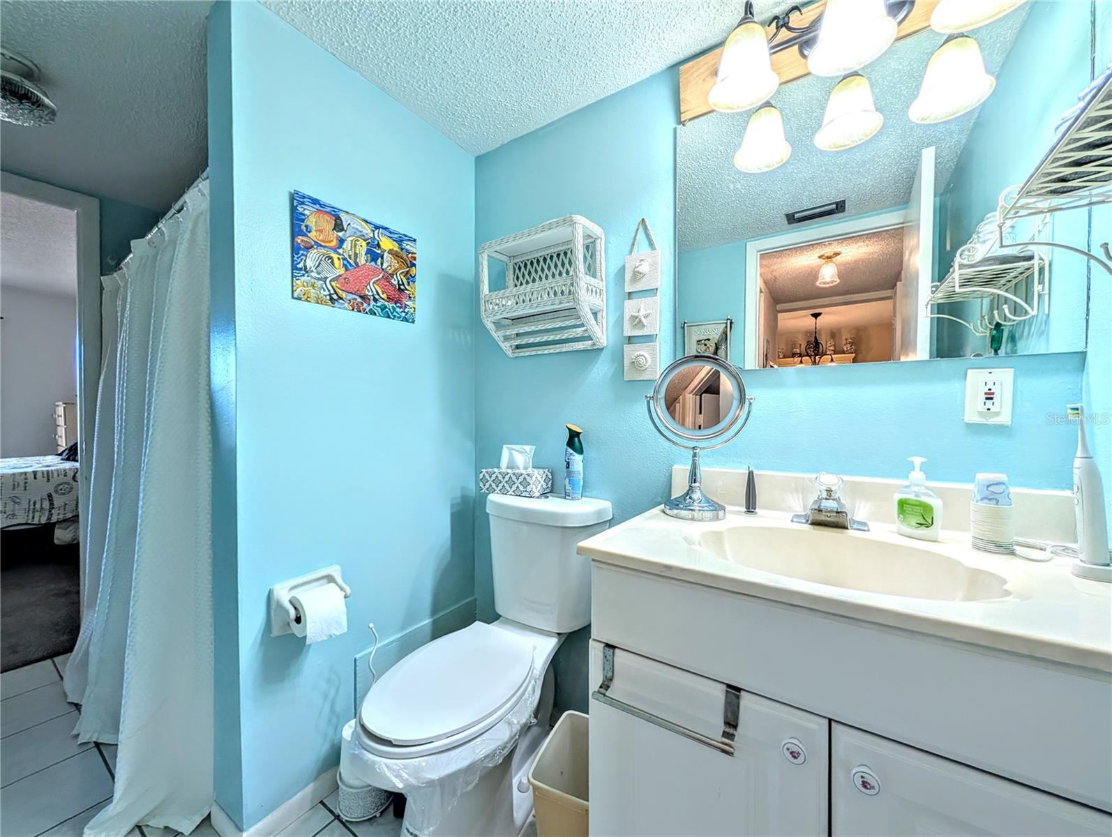 BAYSHORE ON THE LAKE APTS II SEC 2 - Residential