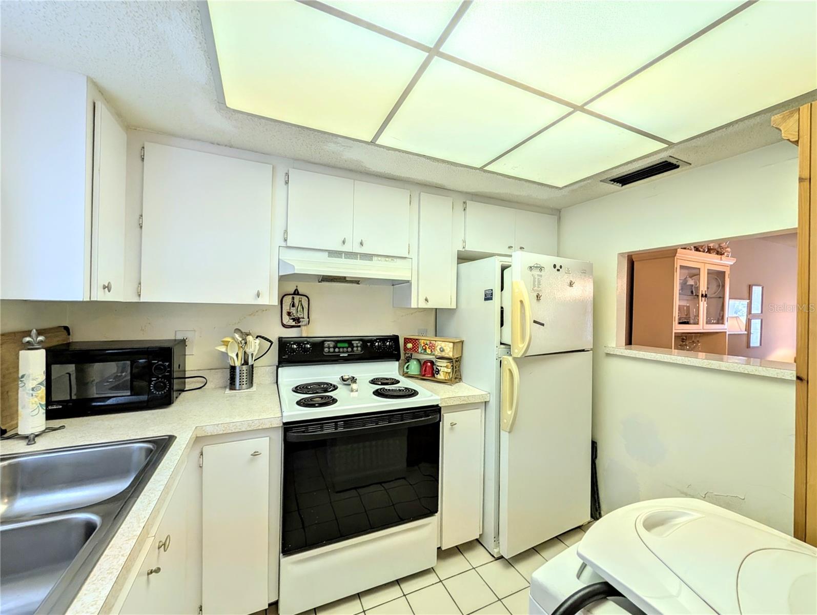 BAYSHORE ON THE LAKE APTS II SEC 2 - Residential