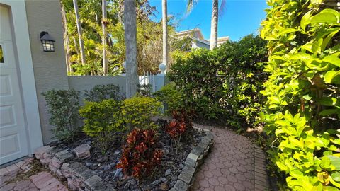 A home in PALM HARBOR