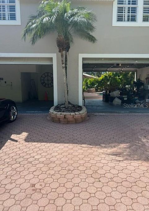 A home in PALM HARBOR