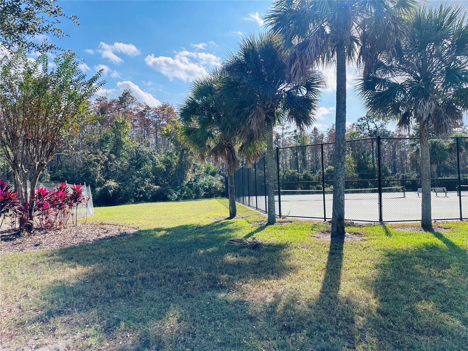 VILLAS/EAST PARK - Residential