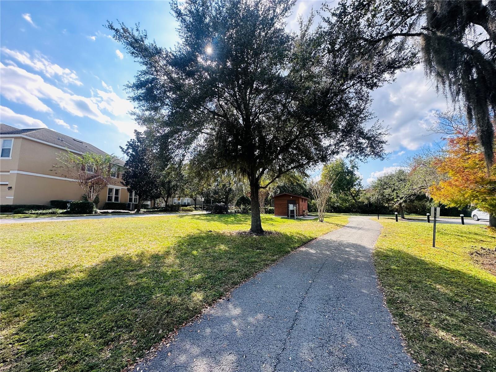 VILLAS/EAST PARK - Residential