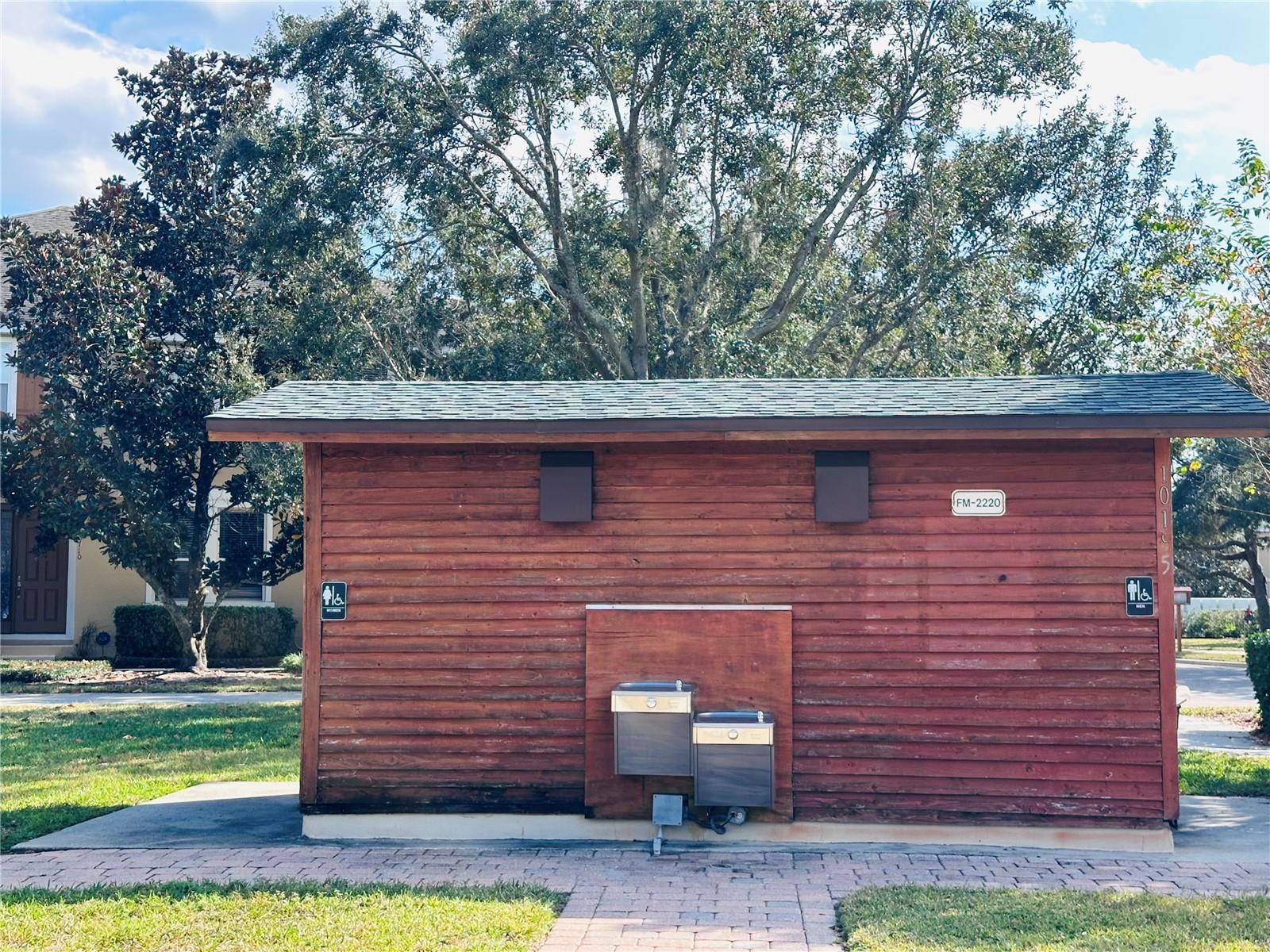 VILLAS/EAST PARK - Residential