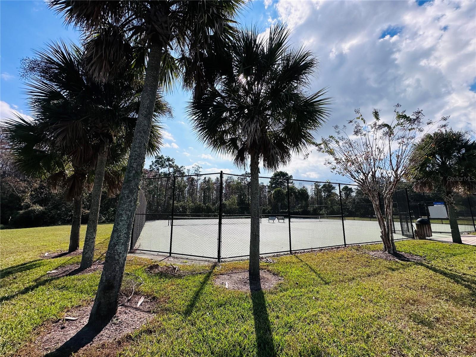 VILLAS/EAST PARK - Residential