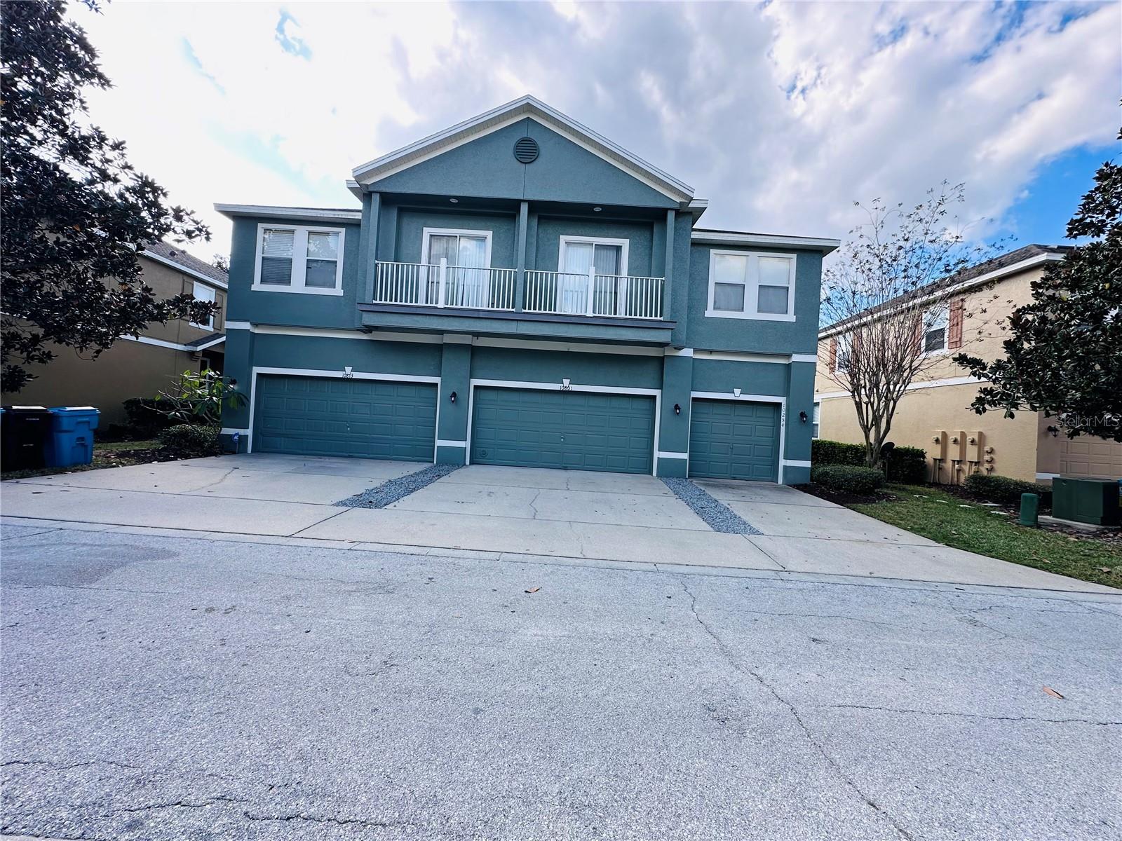 VILLAS/EAST PARK - Residential