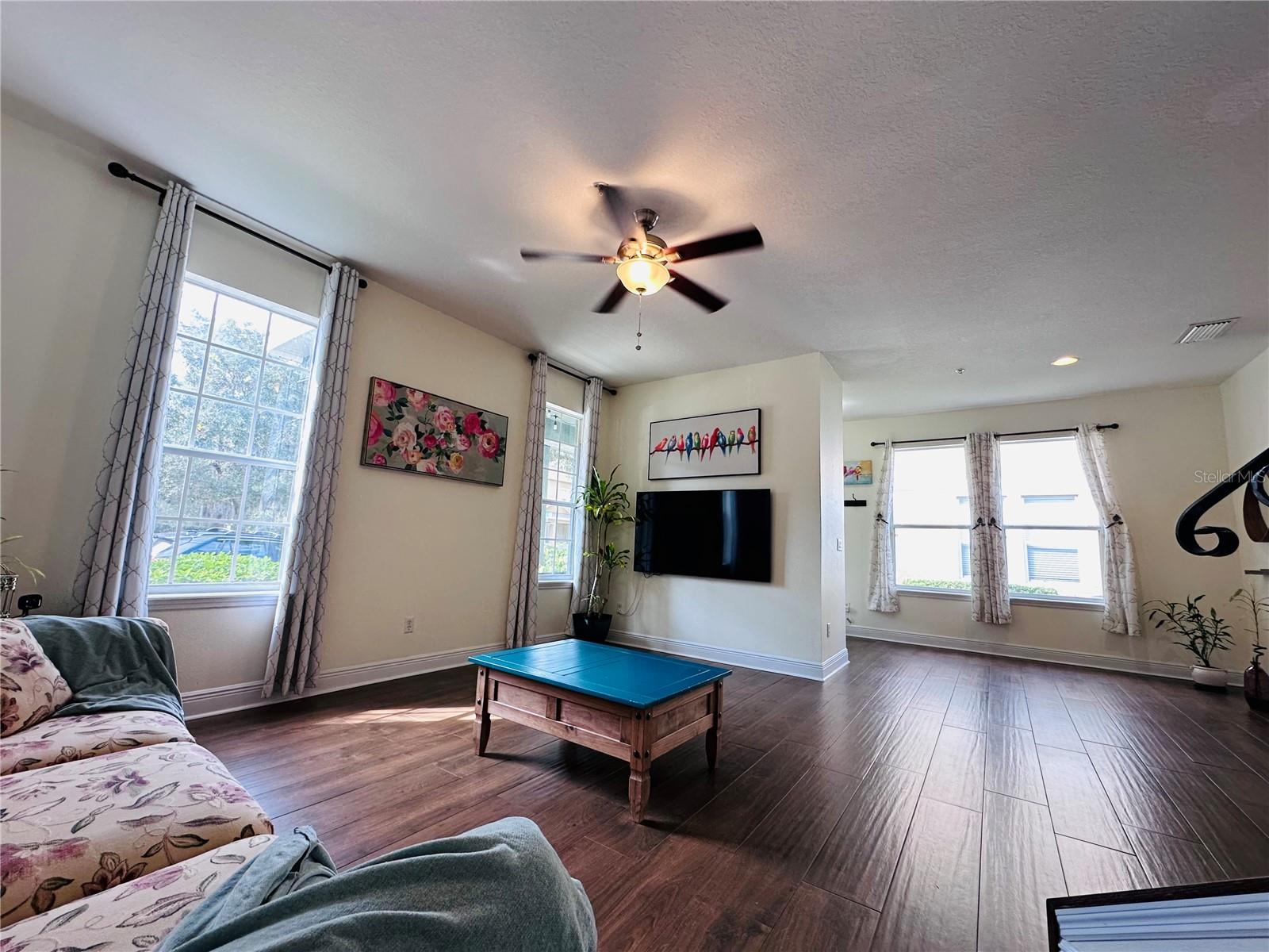 VILLAS/EAST PARK - Residential