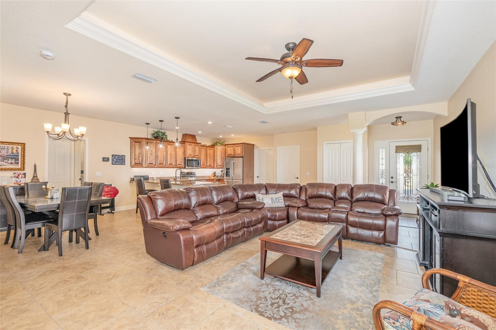 THE GREAT OUTDOORS XIX - Residential