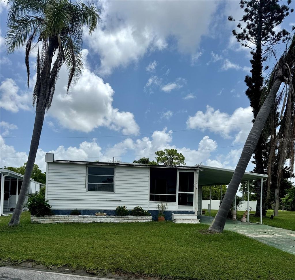 Photo of 5316 Beechmont Avenue, Sarasota, FL 34234 (MLS # A4668811)