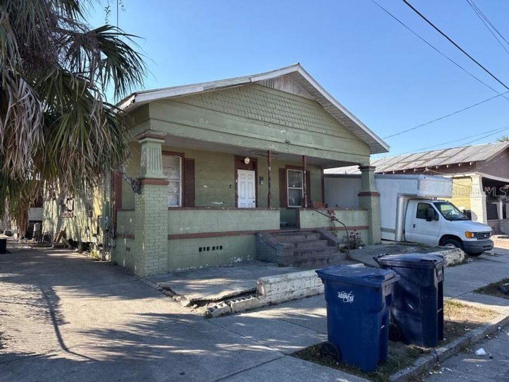 Photo of 3014 Sanchez Street, Tampa, FL 33605 (MLS # A4682489)