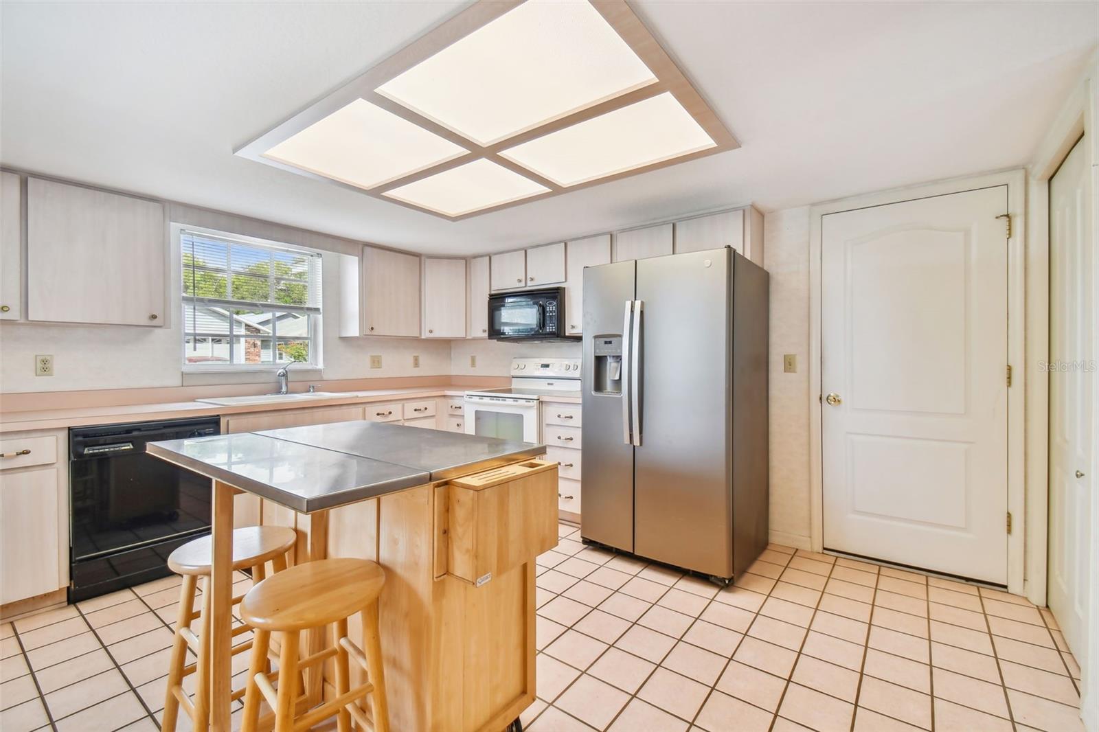 WEDGEWOOD MANOR PH 01 02 - Residential