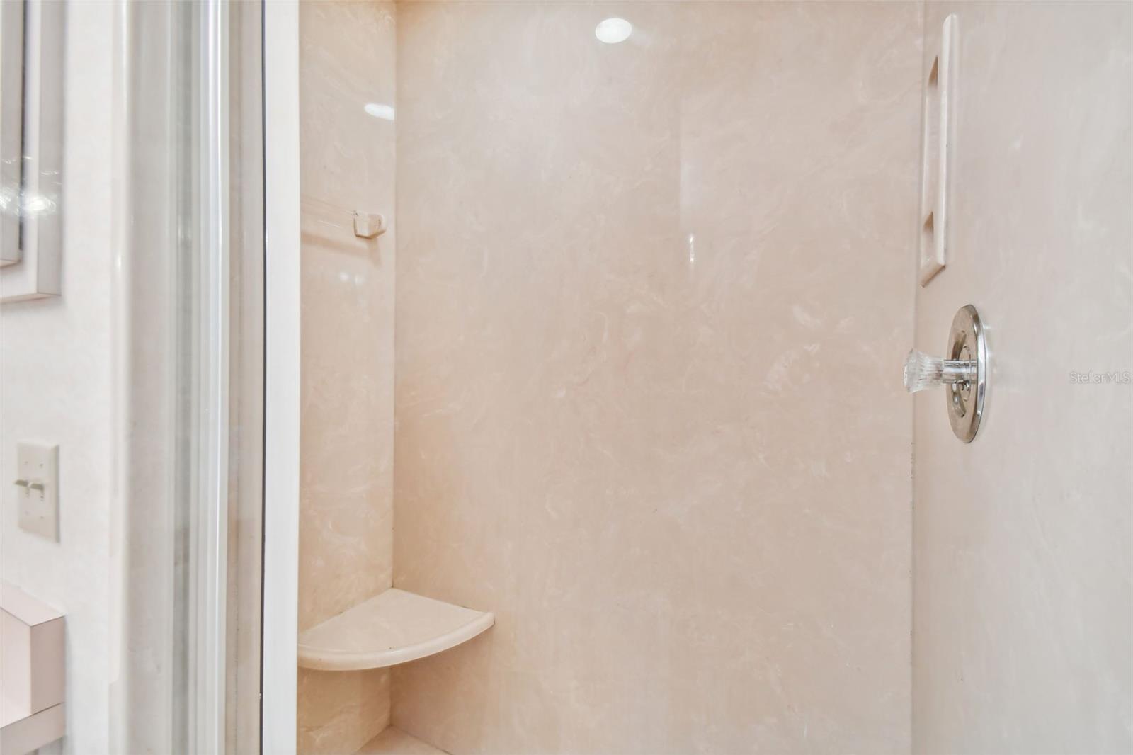 WEDGEWOOD MANOR PH 01 02 - Residential