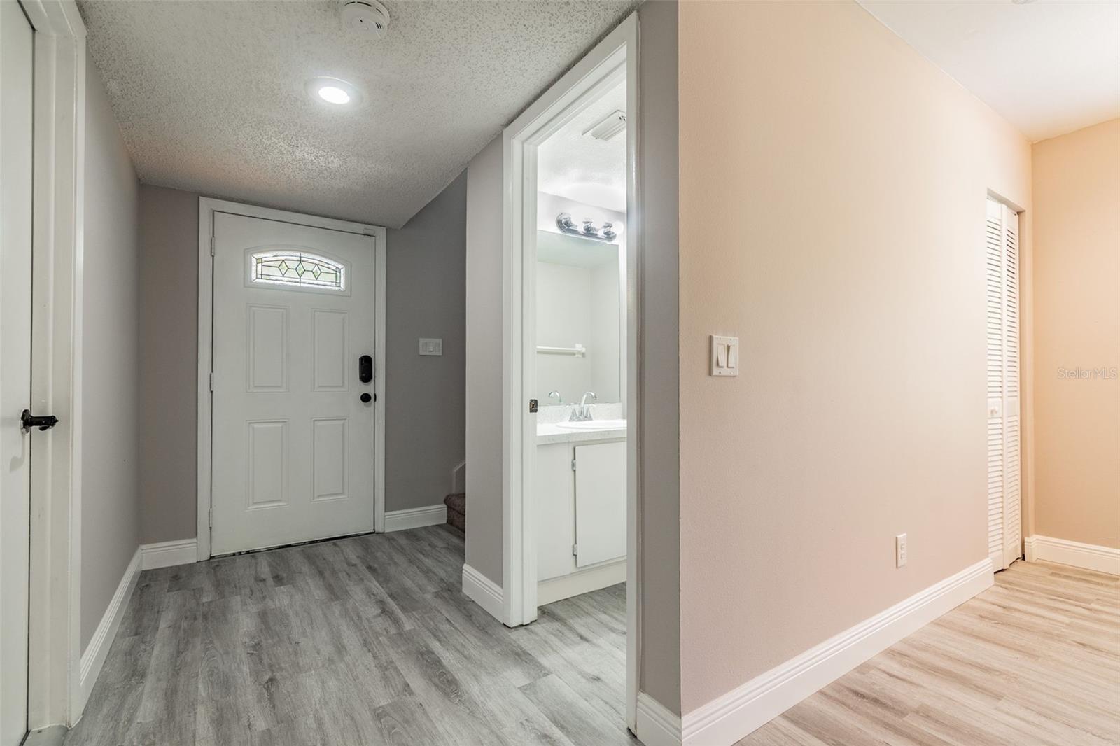 LE CLARE SHORES - Residential Lease