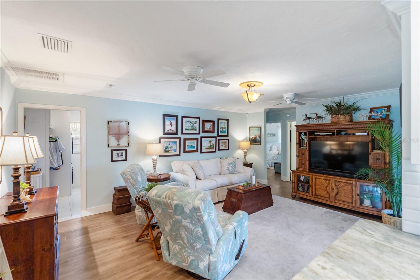 POINTE WEST FIRST ADD - Residential