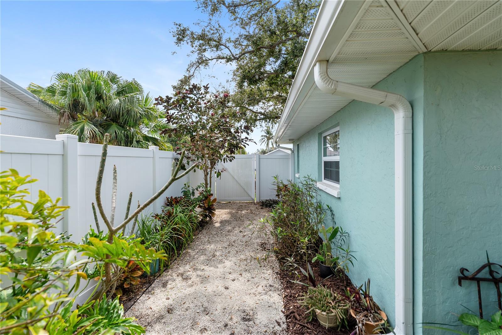 POINTE WEST FIRST ADD - Residential