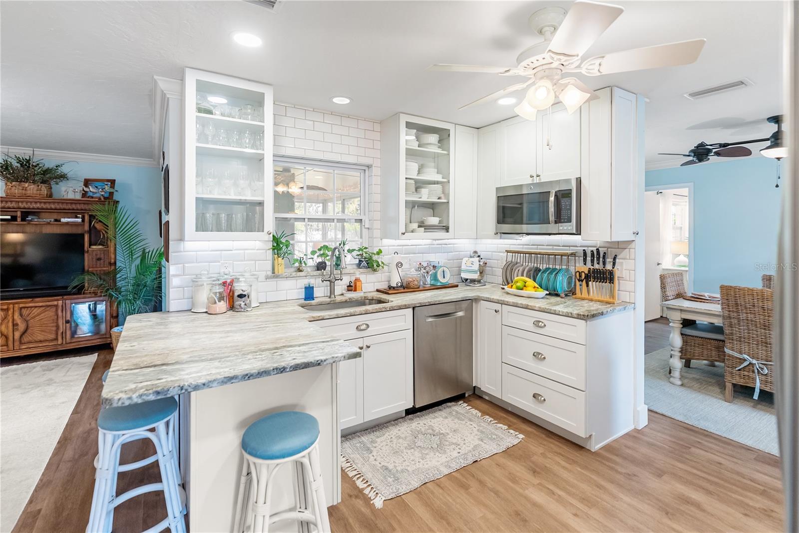 POINTE WEST FIRST ADD - Residential