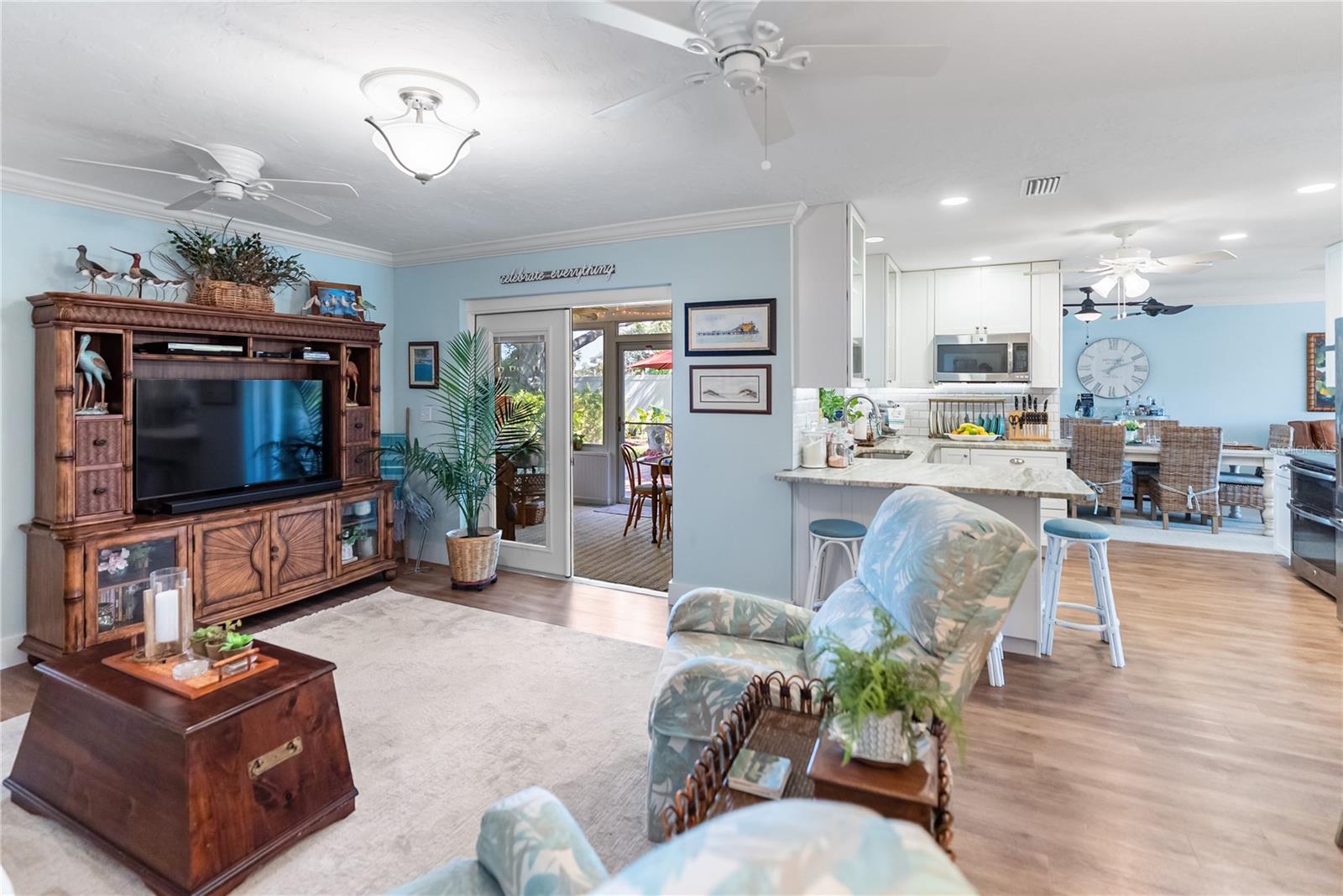 POINTE WEST FIRST ADD - Residential