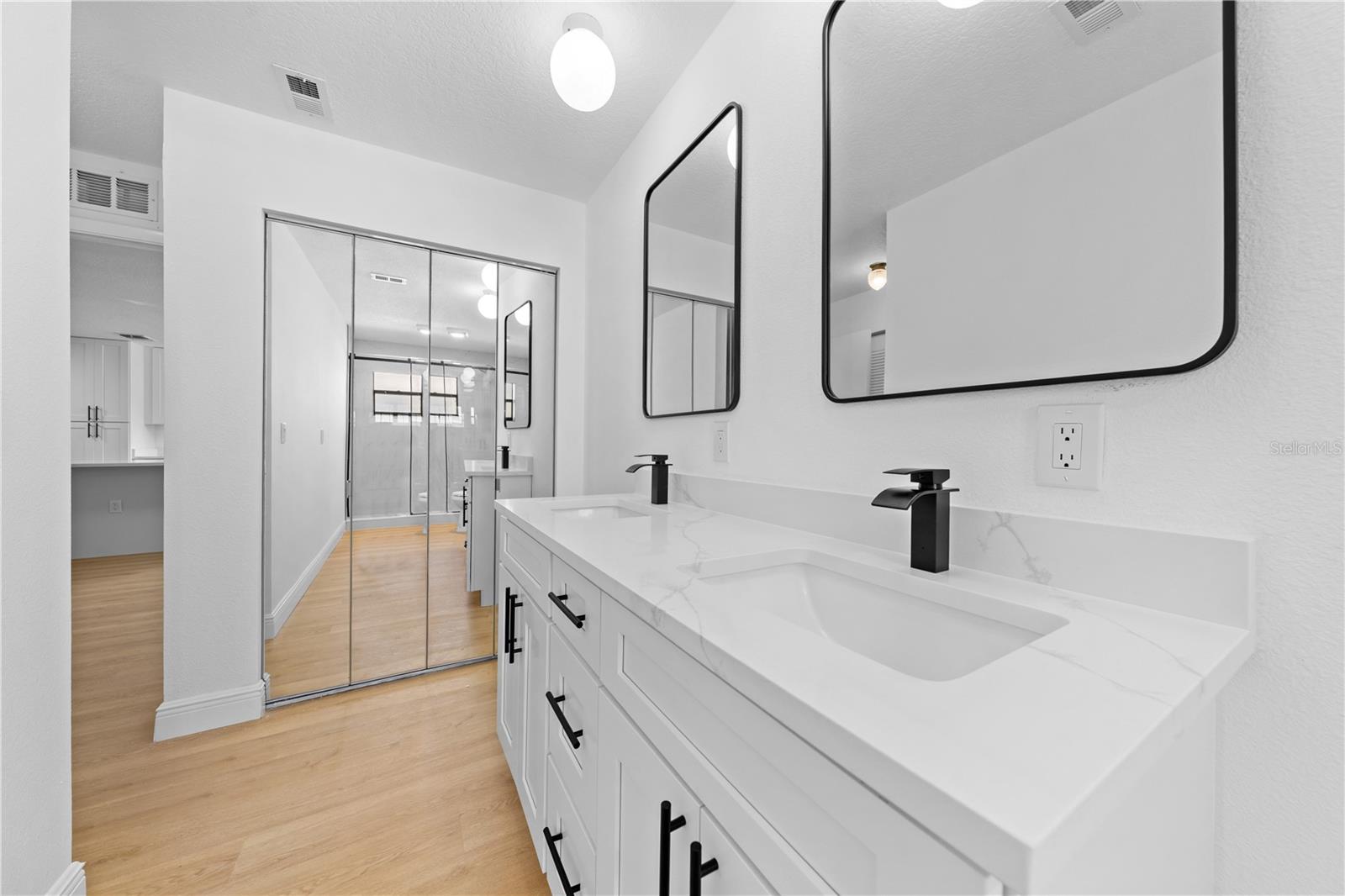 GREEN BRIAR VILLAGE - Residential Lease