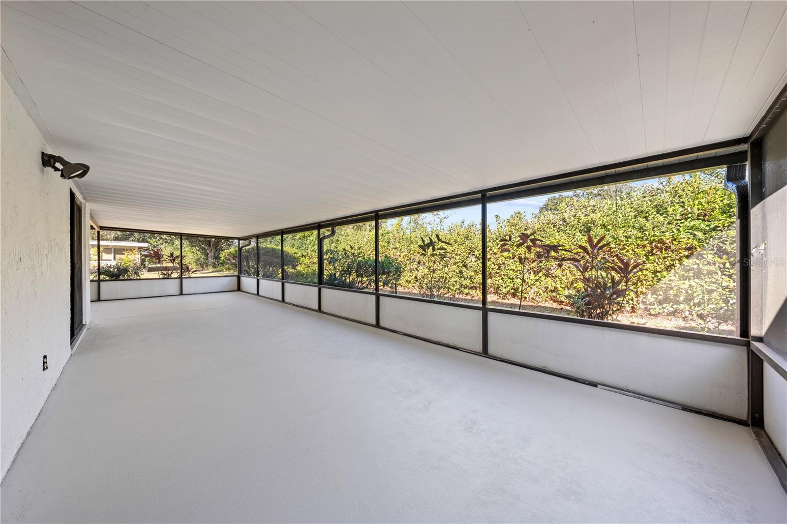 GREEN BRIAR VILLAGE - Residential Lease