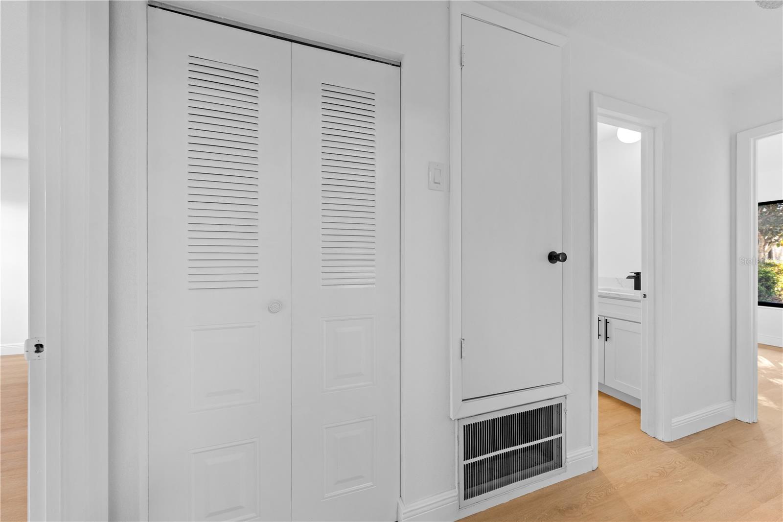 GREEN BRIAR VILLAGE - Residential Lease