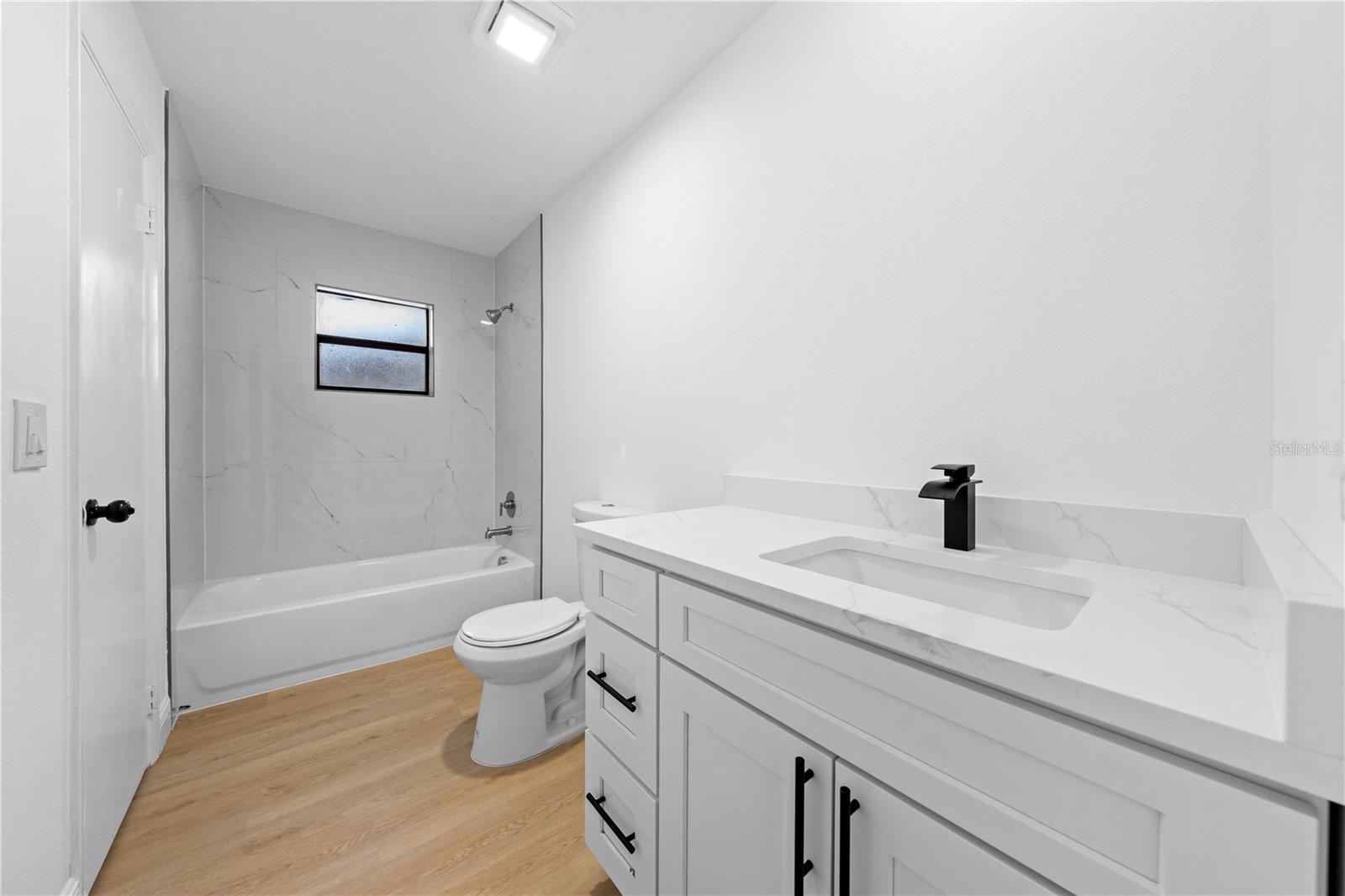 GREEN BRIAR VILLAGE - Residential Lease