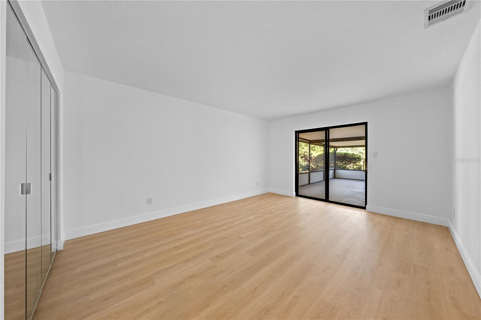 GREEN BRIAR VILLAGE - Residential Lease