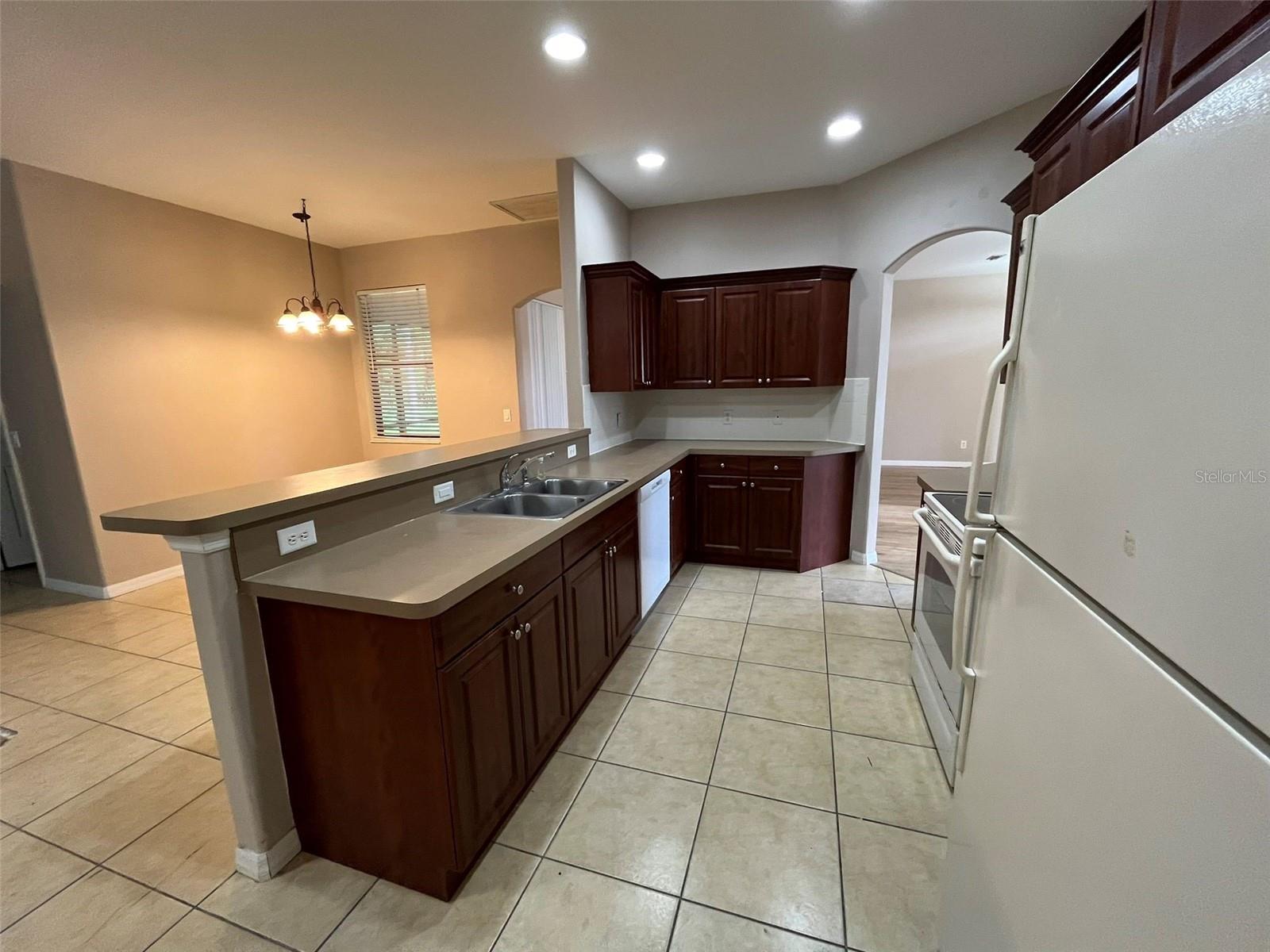 PORT CHARLOTTE SUB 07 - Residential Lease