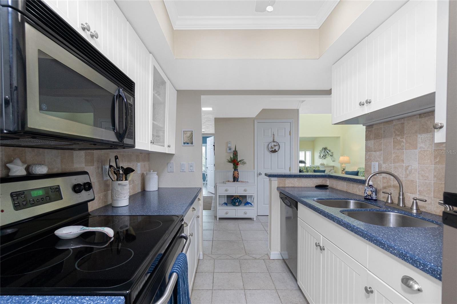 TAMARIND GULF & BAY BLDG C-1 - Residential