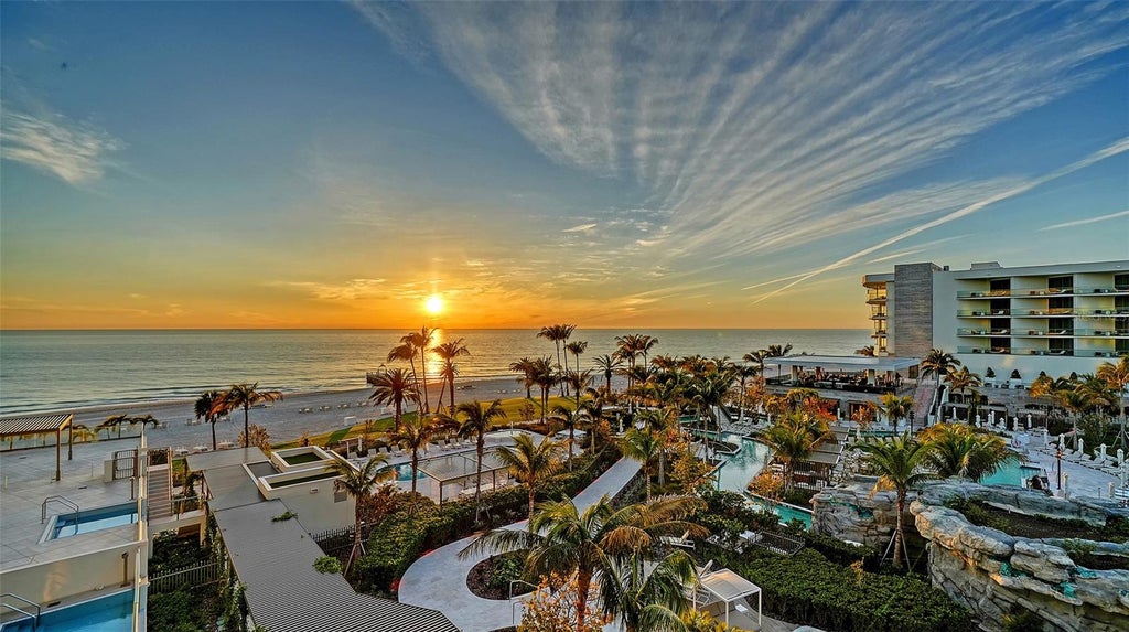 Photo of 1561 Gulf Of Mexico Drive #404, Longboat Key, FL 34228 (MLS # A4684683)