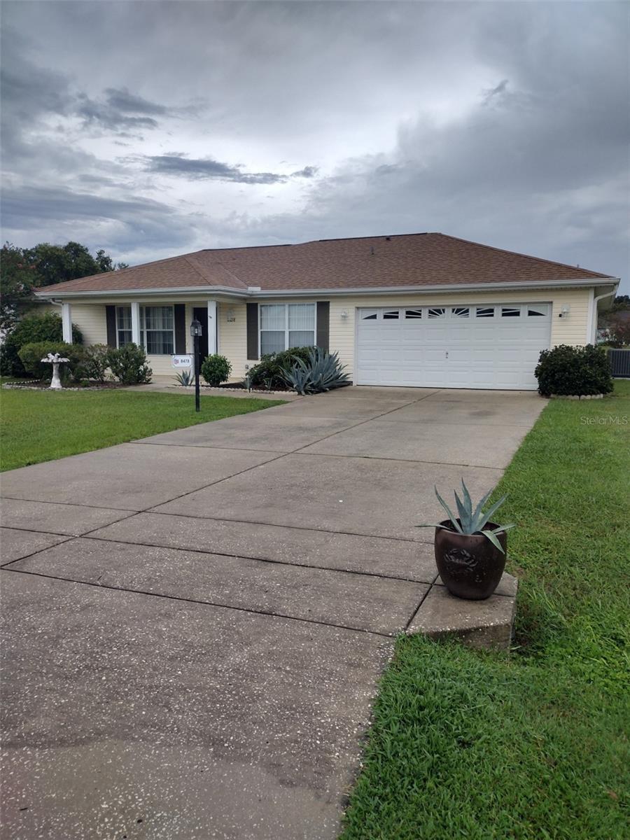 Your opportunity to Live in Marion Landing Unit 3 with all amenities and most reasonable HOA fees
Discover the charm of Marion Landing, featuring the only private bowling alley in the area among its many amenities. This 2-bedroom, 2-bath split plan home offers a spacious layout, a 2-car garage, and is being sold as-is per the owner. NO carpet! HOA fee includes all amenities , water, sewer and garbage
Recent updates include:
2025 A/C changeout ? 3-ton Rheem SEER2 14.3 HP system
New roof in 2020
Add your own color scheme with dresh paint and update kitchen to your preference. Don miss your chance to make it yours at an affordable price Conveniently located near shopping, dining, and entertainment, this home combines comfort, value, and a vibrant community lifestyle.