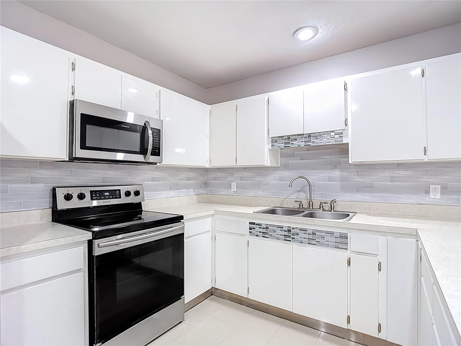 GOLFLAND RESUB - Residential