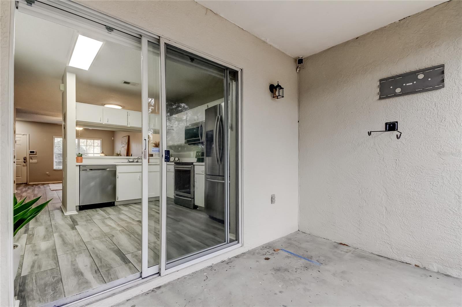 BERKELEY SQUARE - Residential