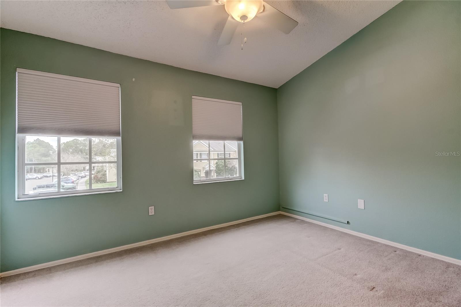 BERKELEY SQUARE - Residential