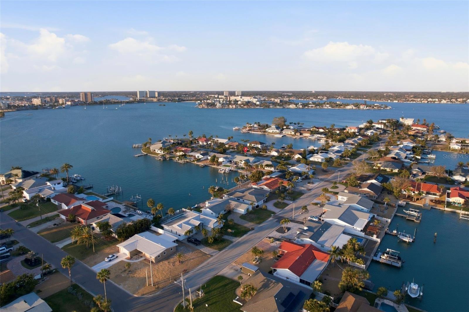 THREE PALMS POINT - Residential