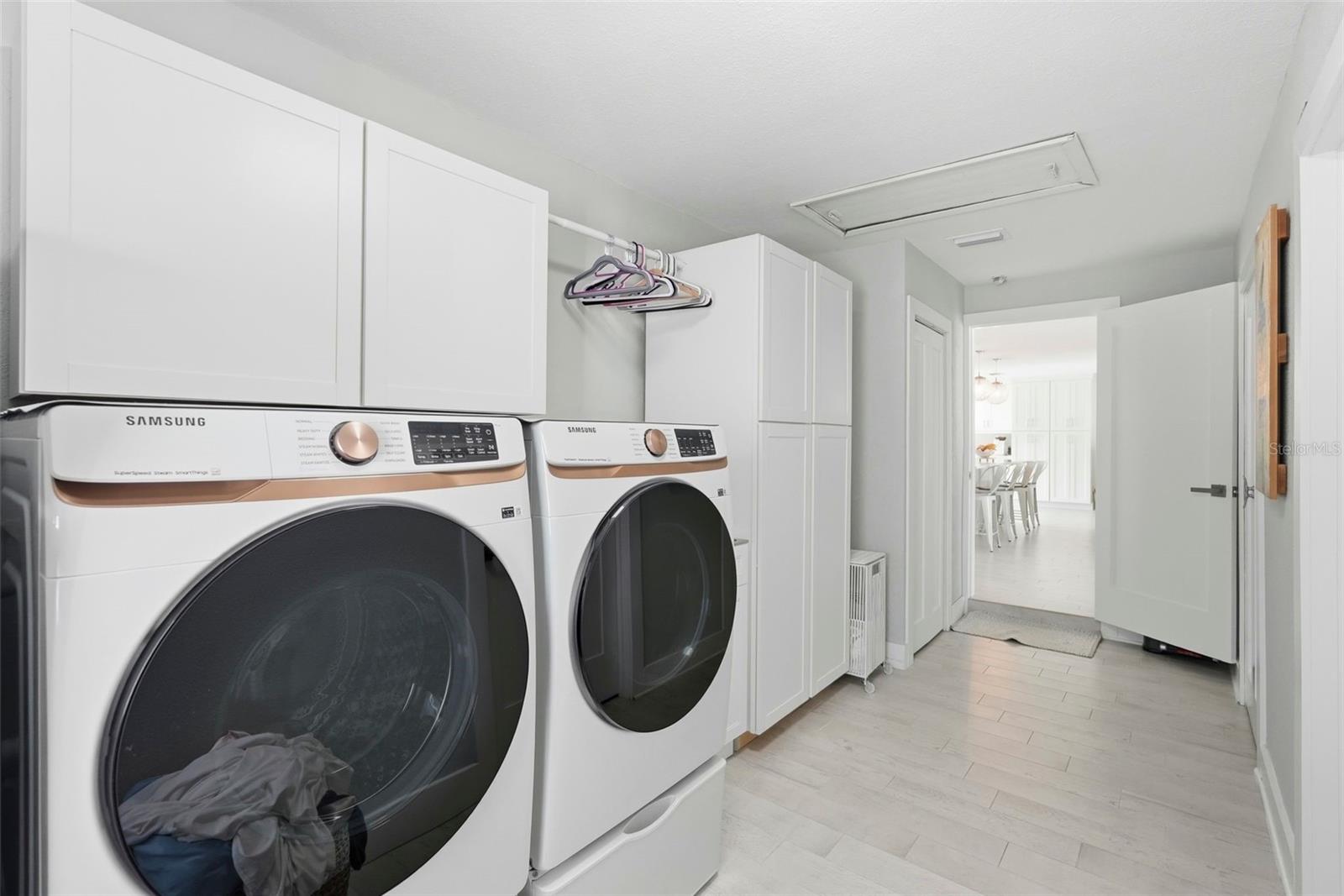 THREE PALMS POINT - Residential