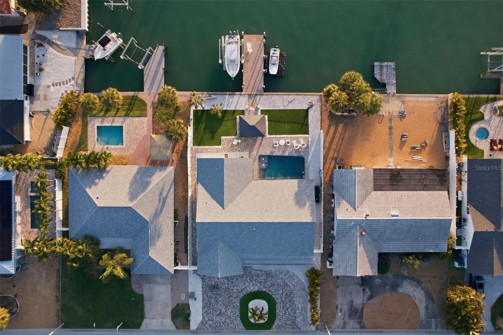 THREE PALMS POINT - Residential