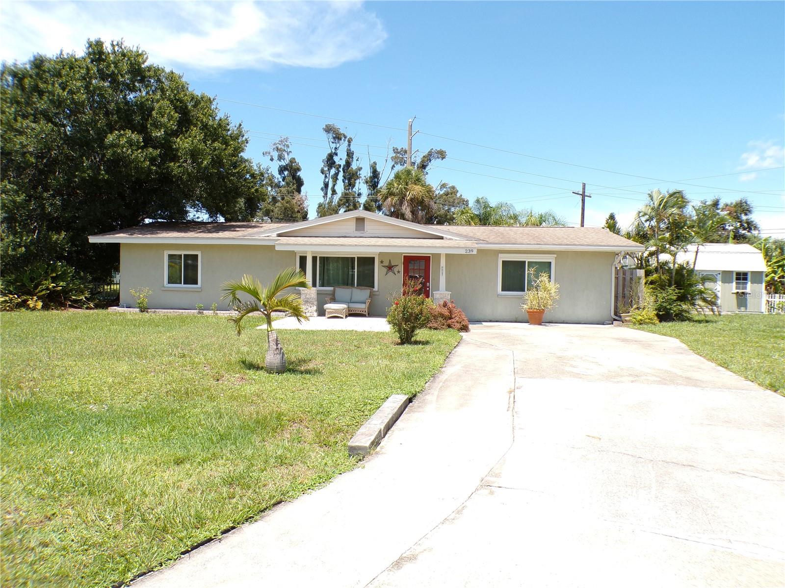 Venice Gardens 3 bedroom 2 bath home with lake view now available for annual lease. This beautiful home situated at the end of a quiet cul-de-sak may be leased with or with out furnishings. You will love the vintage character of this well maintained property. Conveniently located just off the 41 by-pass, with dining and shopping just down the street and less than 3 miles from Venice beaches.