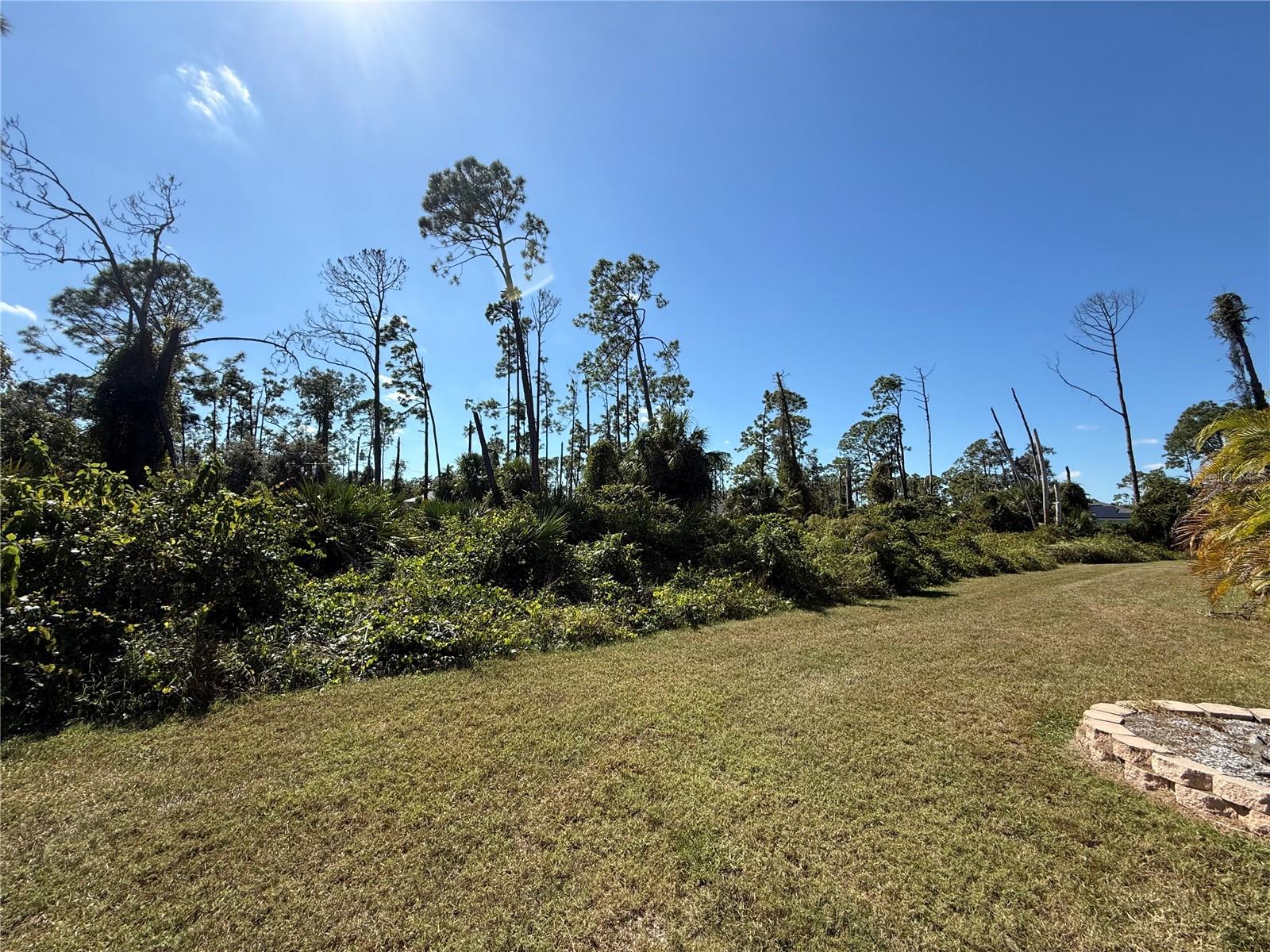 PORT CHARLOTTE SUB 33 - Land