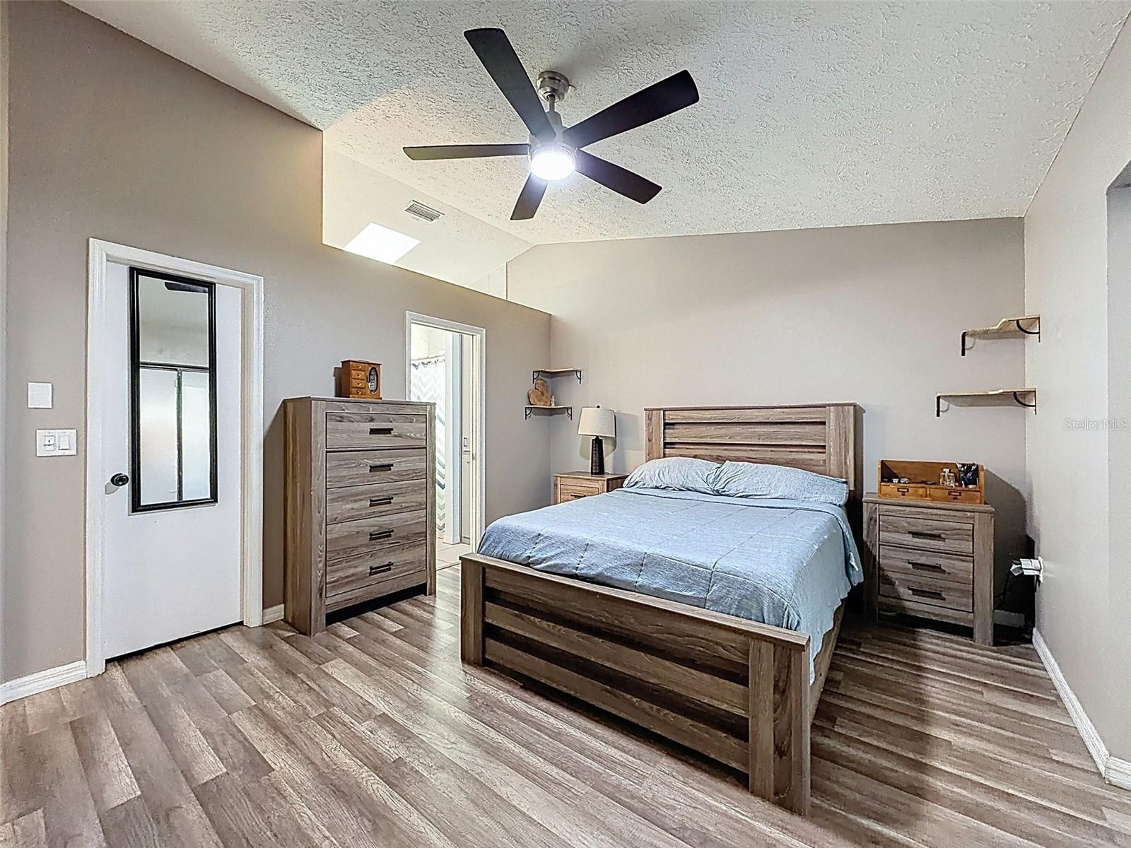 MILL RUN PH 01 - Residential