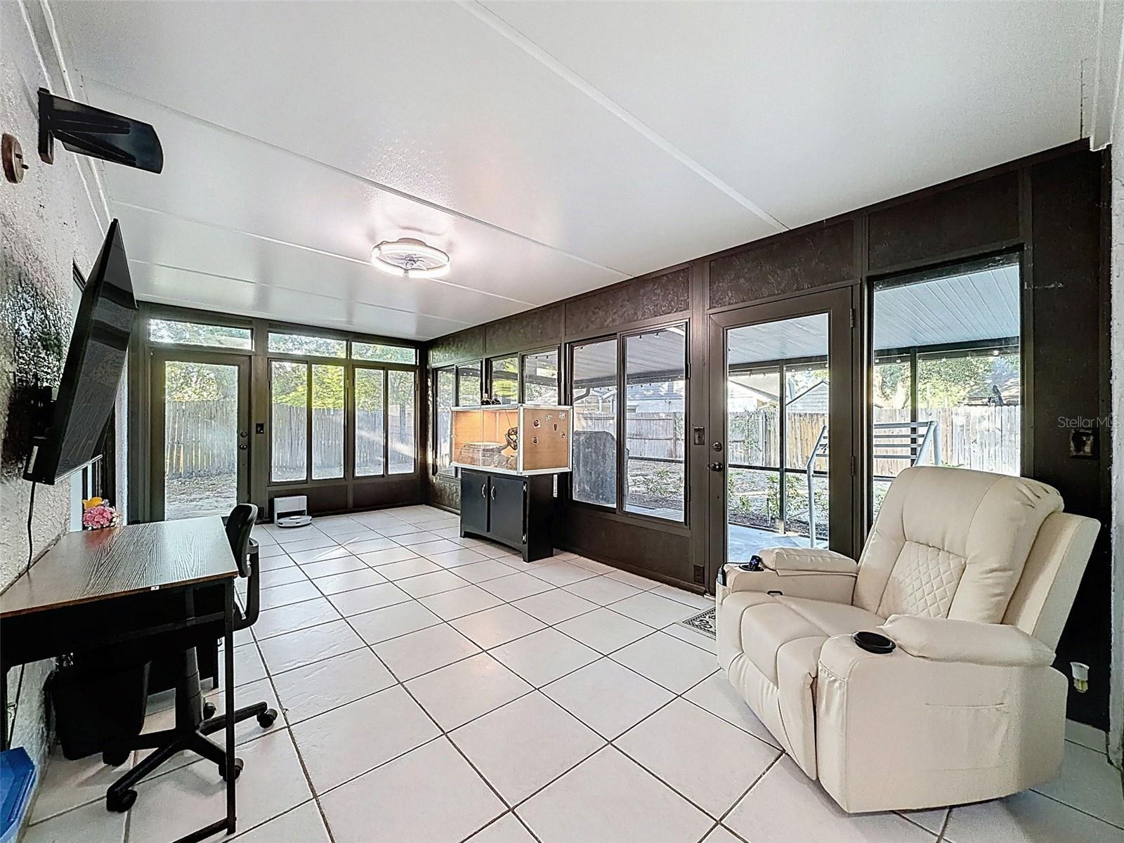 MILL RUN PH 01 - Residential