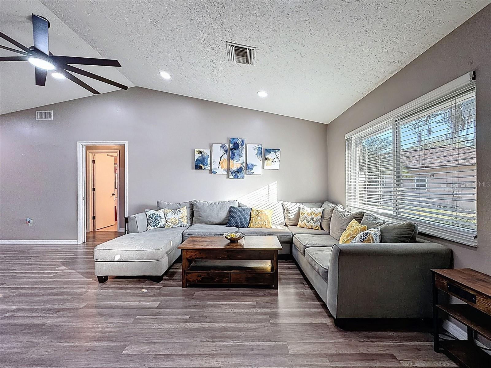 MILL RUN PH 01 - Residential