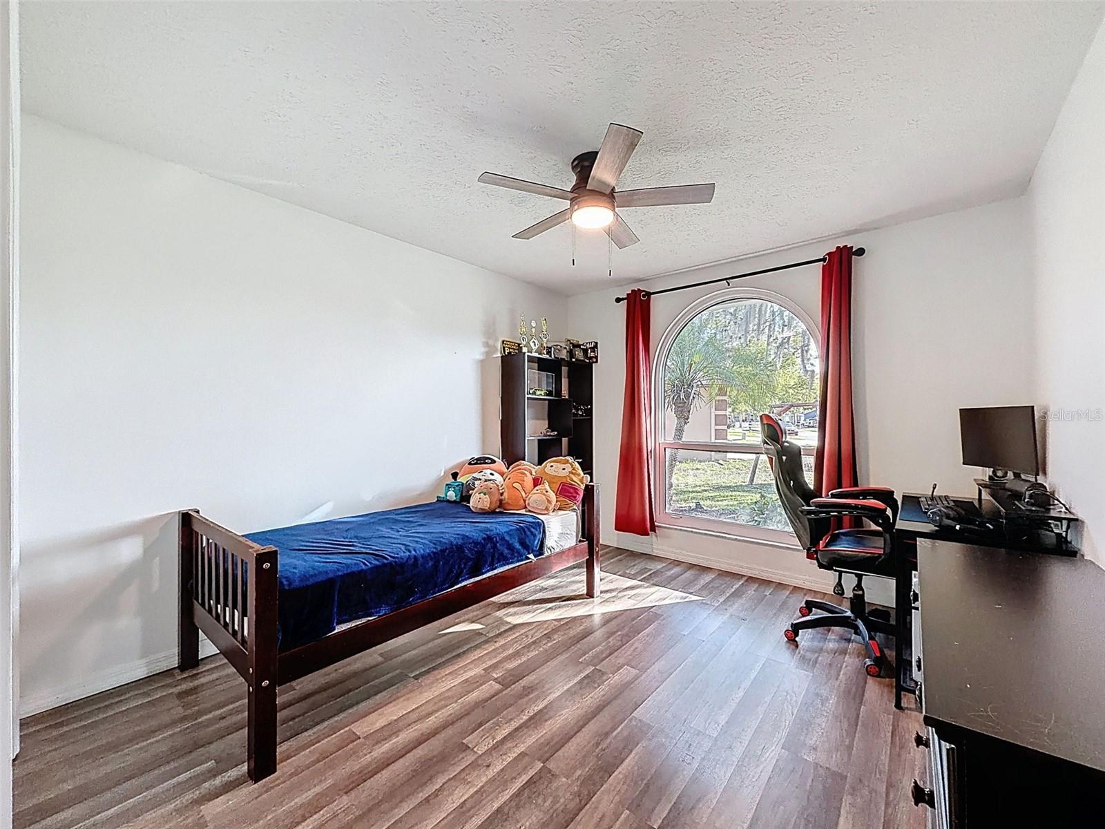 MILL RUN PH 01 - Residential