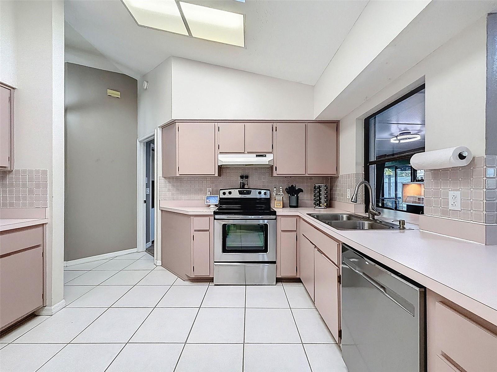 MILL RUN PH 01 - Residential