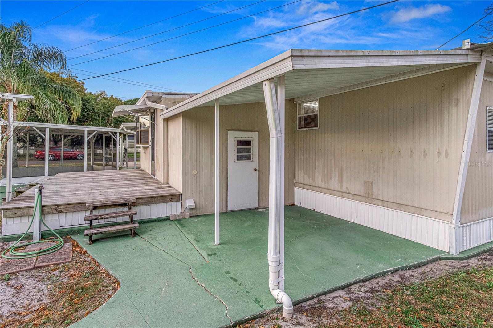 TROPICAL MOBILE HOME VILLAGE - Residential