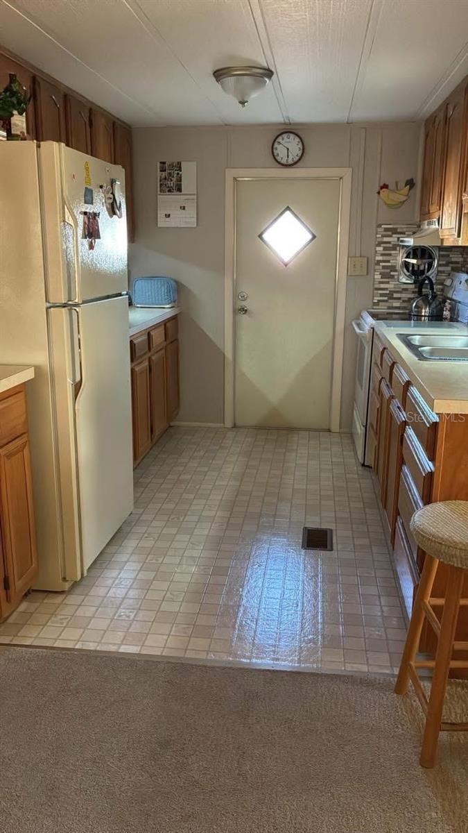 GOLF LAKES RESIDENTS CO-OP - Residential