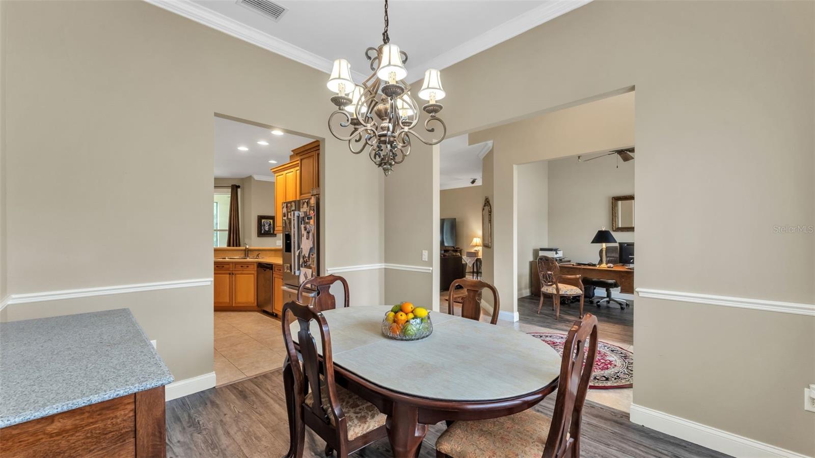 3940 SUNNYWOOD CIRCLE